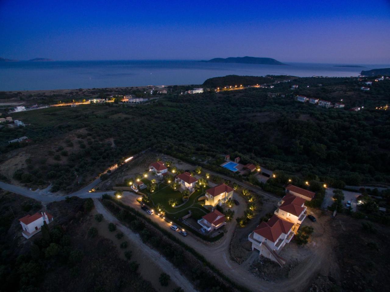 Kotroni Villas ฟีนีคุนตา ภายนอก รูปภาพ